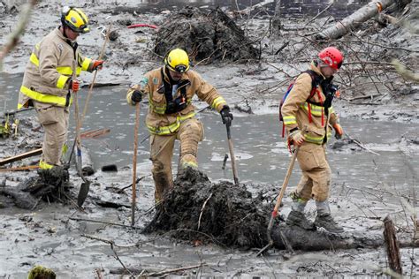 Mudslide Death Toll Rises to 28 - NBC News