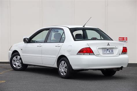 Mitsubishi Lancer Ch Es Automatic Sedan Jafd Just Auto