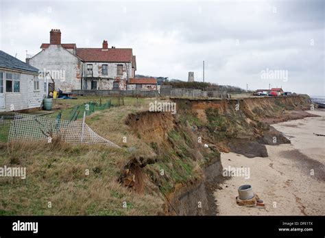 Effects of coastal erosion, Happisburgh, Norfolk, UK Stock Photo ...