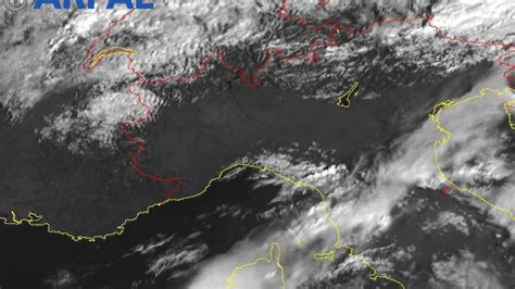 Liguria Chiusura Anticipata Alle Per Lallerta Gialla Su Centro E