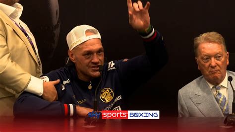 Fury vs Usyk: Tyson Fury applauded by press after defeat | Boxing News | Sky Sports