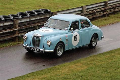 Mg An Mg Magnette Shown At Castle Combe Stuart Mitchell Flickr