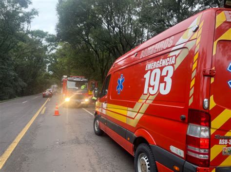 Carro De Maravilha Se Envolve Em Acidente E Homem Morre Ap S Grave