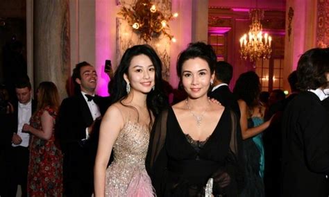 elle hk