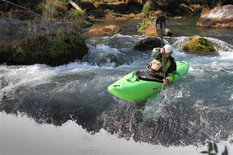 Washington Kayak Instruction Guiding Wildwater River Guides