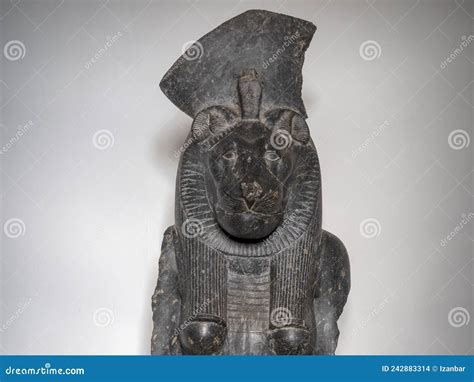 Sekhmet Egyptian Lion God Statue Editorial Stock Image - Image of tourism, historical: 242883314