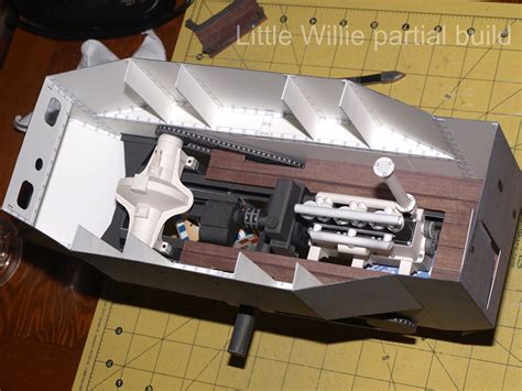 1/18 Little Willie WW1 Prototype Tank Paper Model - EcardModels