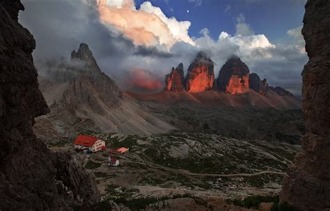 Nubes paisaje montañas naturaleza rocas casa Italia Los tres