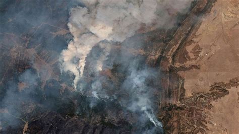 New Mexico wildfire threatens multiple cities as critical fire risk ...