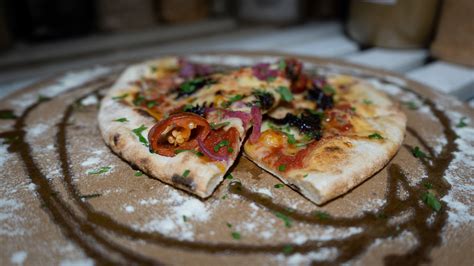 pizza  station hotel