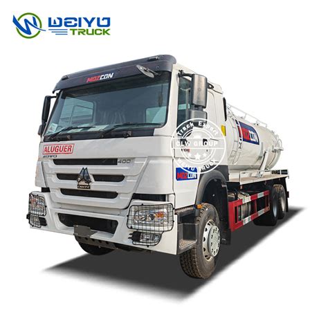 Sinotruk Howo Liters Sewage Vacuum Suction Truck For Sewing