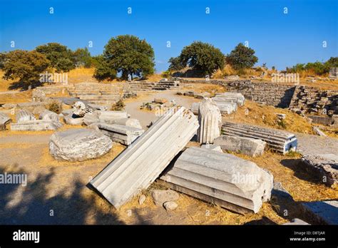 Ancient ruins in Troy Turkey Stock Photo - Alamy