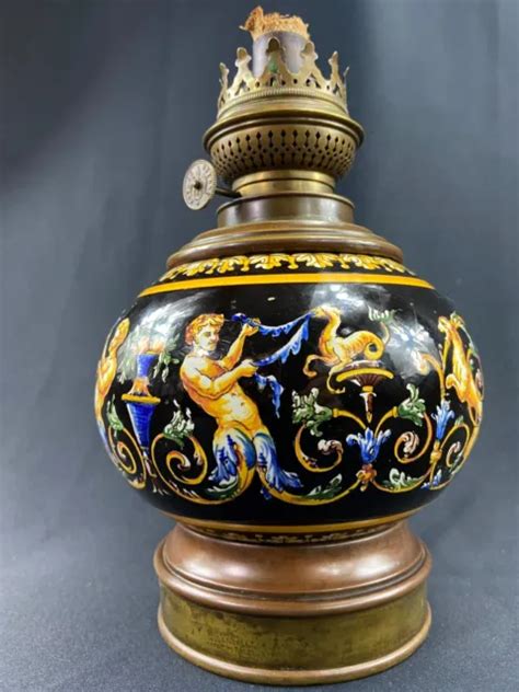 Pied De Lampe Xixe En Fa Ence De Gien D Cor Renaissance Italienne Sur