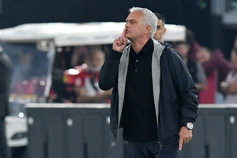 Squalifica Mourinho Serra Interrogato Dal Procuratore Federale Roma News