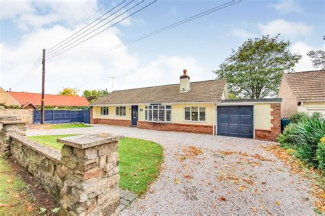 4 Bedroom Detached Bungalow For Sale In Lincoln Road Dunston Ln4 2ex