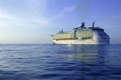 Kreuzfahrt Auf Der Insel Ibiza Mittelmeer Sonnenaufgang Dock Transport