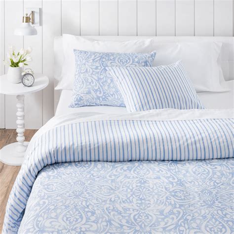 Martha Stewart Avery Medallion 3 Piece Duvet Set