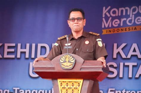 Kepala Seksi Sosial Budaya Dan Kemasyarakatan Bidang Intelijen Kejati