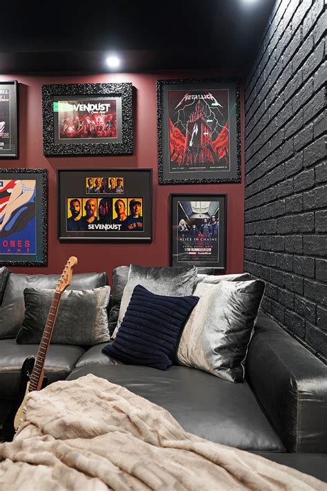 30 Rock And Roll Decor