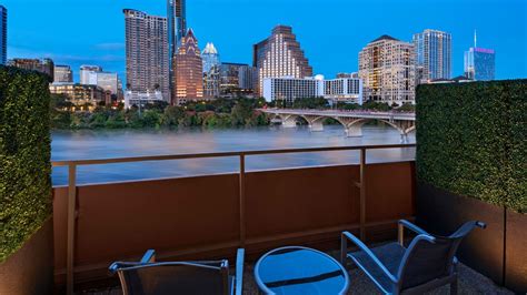 Contemporary Hotel Downtown Austin | Hyatt Regency Austin