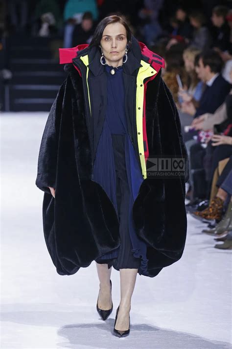 Balenciaga Ready To Wear Fashion Show Collection Fall Winter