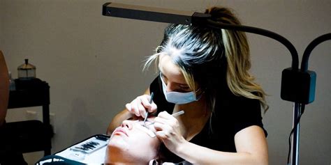 How To Become A Certified Eyelash Extension Technician In Any State The Lash Professional