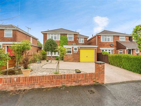 4 Bed Detached House For Sale In Drake Close Marchwood Southampton