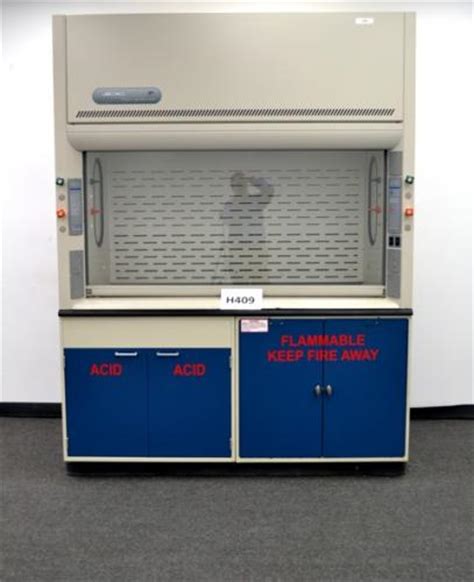 6′ Labconco Fume Hood W Flammable And Acid Cabinets Nls