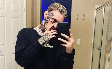 Aaron Carter shows off massive new face tattoo - National | Globalnews.ca