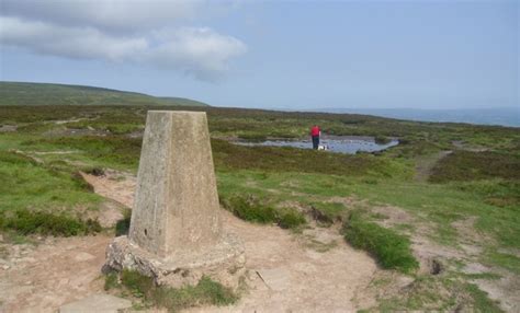 Black Hill Trig Pillar © Steven Ruffles Cc By Sa20 Geograph