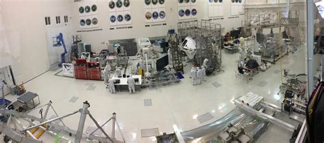 Mars 2020 Rover being assembled at JPL : r/nasa