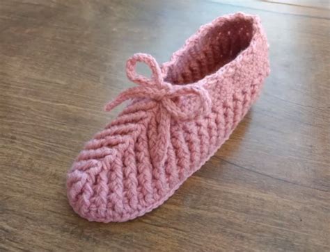 Crochet Fast And Comfortable Slippers Crochet Ideas