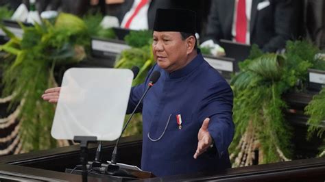 Ex-general Prabowo, once accused of rights abuses, takes up presidency ...