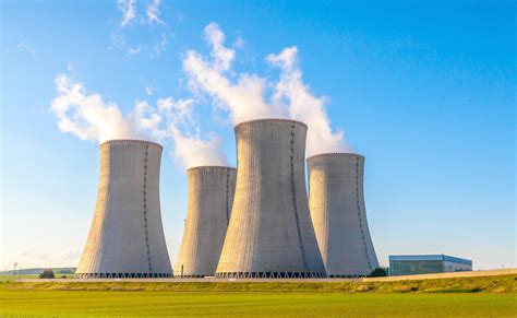 Qué ventajas y desventajas tiene la energía nuclear