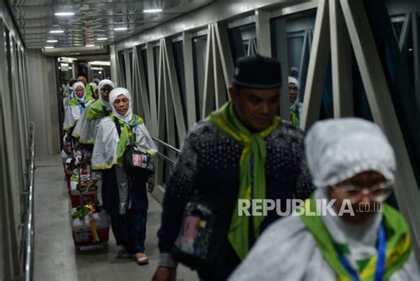 Penerbangan Haji Bermasalah Menhub Tindak Tegas Garuda Indonesia