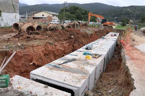 Avan Am As Obras De Macrodrenagem No Bairro Morretes Portal Itapema