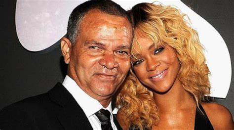 Rihanna S Father Ronald Fenty Recovers From Coronavirus Reveals