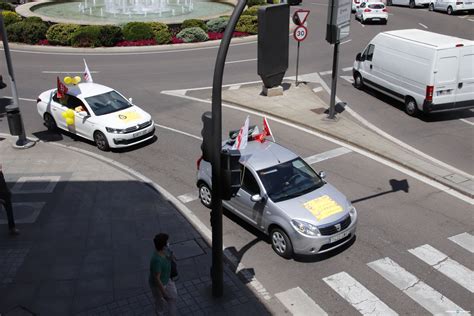 Protesta Motorizada De Los Trabajadores De Correos Por Las Calles De