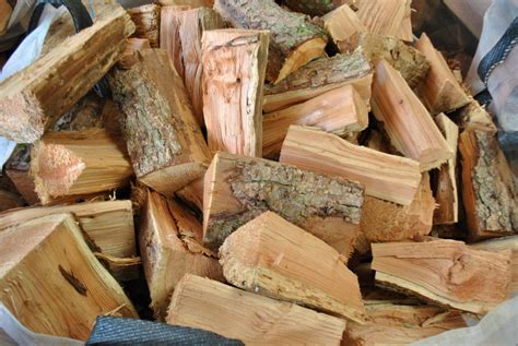 Kiln Dried Larch Logs Borders Firewood