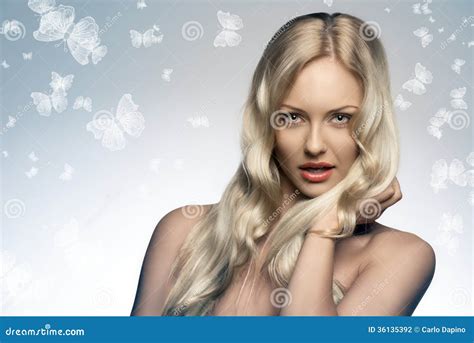 Fille Blonde Sexy Avec De Longs Cheveux Photo Stock Image Du Fille