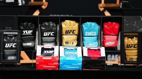 UFC to debut new fighter gloves designed to minimize eye pokes – NBC ...