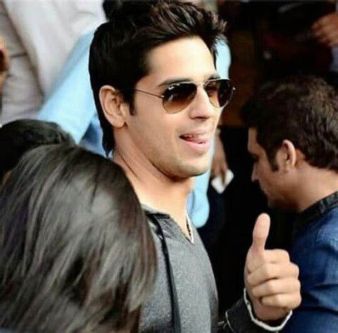 Pin By Zana Zana On Sidharth Malhotra Bollywood Actors Crush Pics