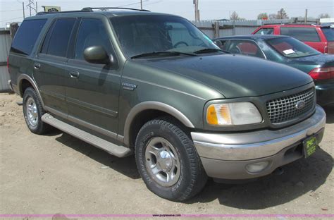 2001 Ford Expedition Eddie Bauer Suv In Wichita Ks Item I7115 Sold Purple Wave