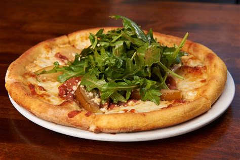 Sammy S Woodfired Pizza Grill Carlsbad Restaurant Info And Reservations