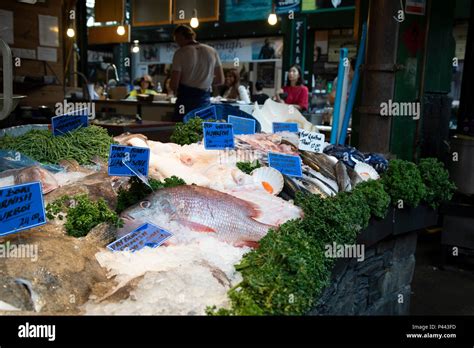 Fishmongers stall borough market southwark hi-res stock photography and ...