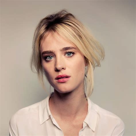 Mackenzie Davis Wiki Biography Dob Age Height Weight Affairs And More