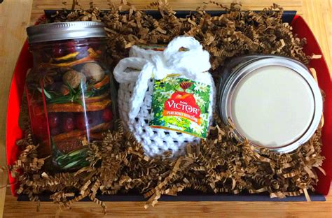 Honey-Inspired Holiday Gift Basket Ideas!