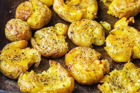 Crispy Baked Garlic Herb Smashed Potatoes Recipe Is Omg Good Side Dishes 30seconds Food