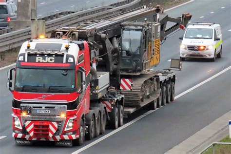 RJC Transport Volvo FH BF17RKA STGO CAT 3 On The A1M S Flickr