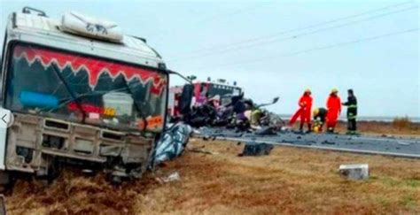 Accidente Fatal Cinco Muertos En Un Choque Entre Auto Y Camión